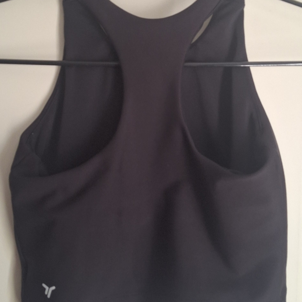 Old Navy Girl Active Black Powersoft Top Sz M8 Sporty Hiking Run Active Athletic